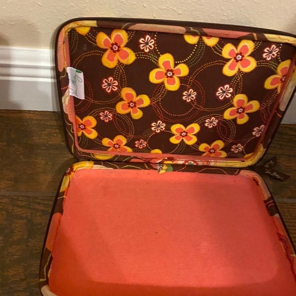 iPad case - Picture 3 of 4